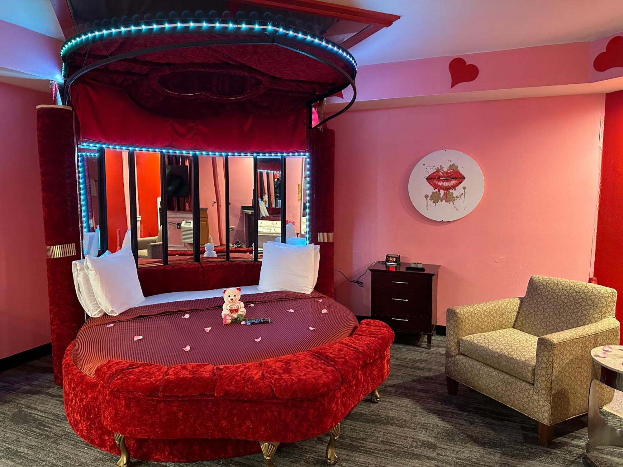 Inn Of The Dove - Romantic Luxury Suites With Jacuzzi & Fireplace At Harrisburg-Hershey-Philadelphia, Pa Buitenkant foto