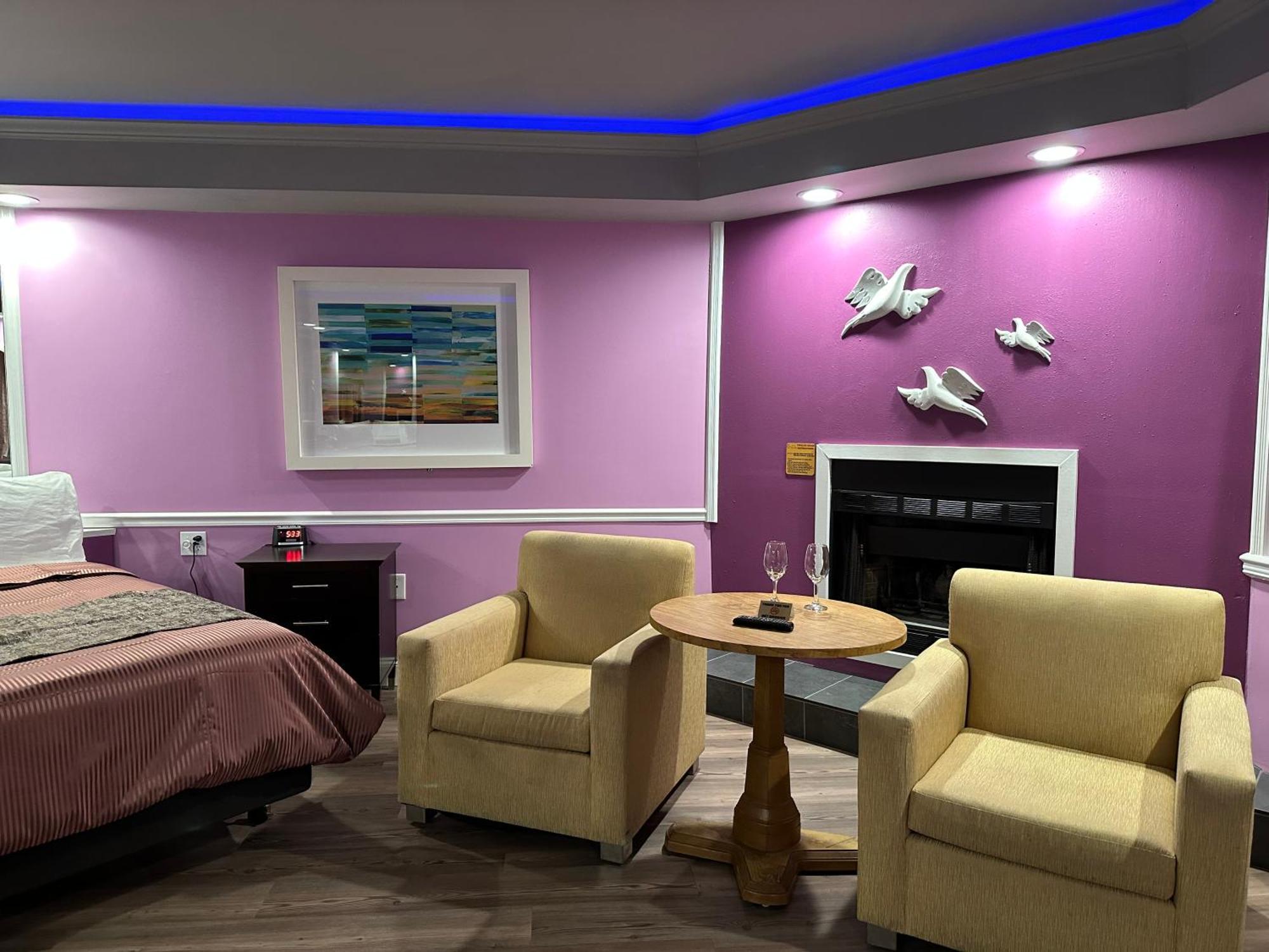Inn Of The Dove - Romantic Luxury Suites With Jacuzzi & Fireplace At Harrisburg-Hershey-Philadelphia, Pa Buitenkant foto
