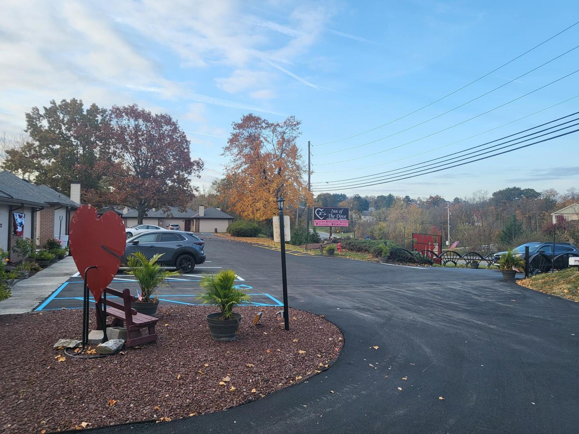 Inn Of The Dove - Romantic Luxury Suites With Jacuzzi & Fireplace At Harrisburg-Hershey-Philadelphia, Pa Buitenkant foto
